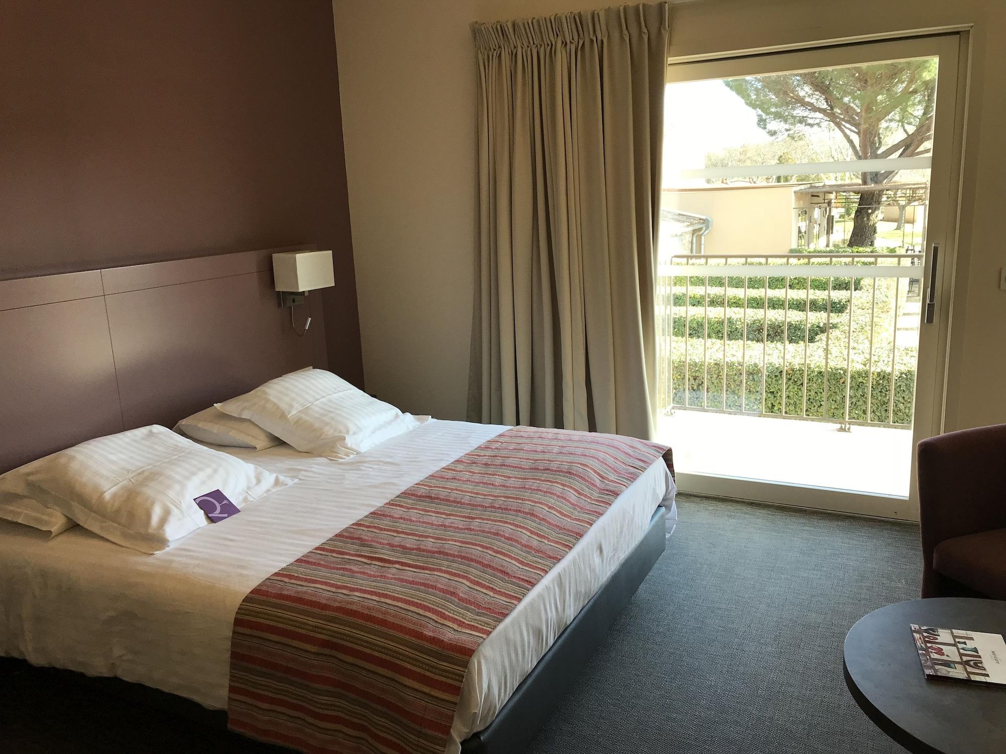Mercure Aix-En-Provence Sainte-Victoire Chateauneuf-le-Rouge Exterior photo
