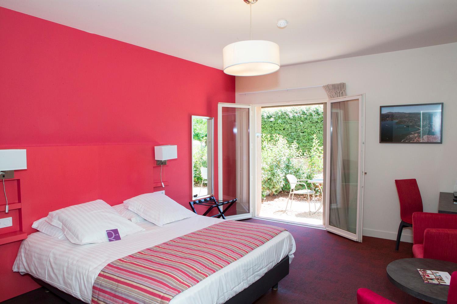 Mercure Aix-En-Provence Sainte-Victoire Chateauneuf-le-Rouge Exterior photo